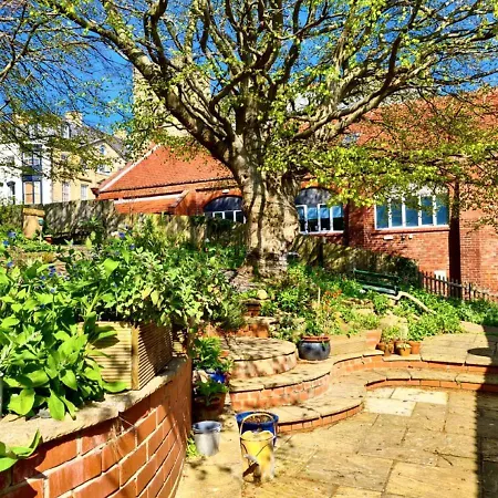 Secret Garden Hideaway Holiday home