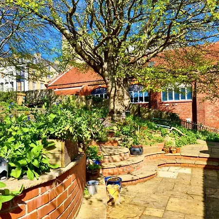 Secret Garden Hideaway